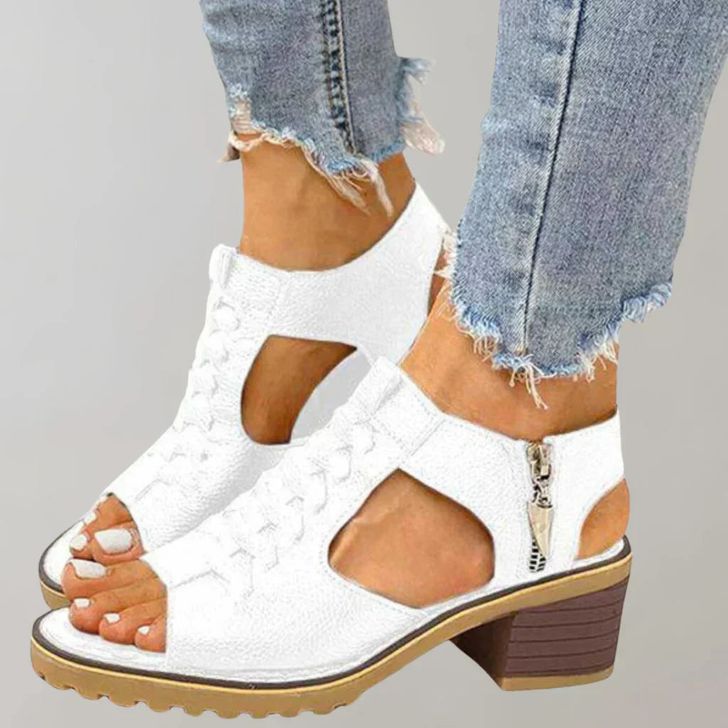 Orthopedische sandalen met hakken